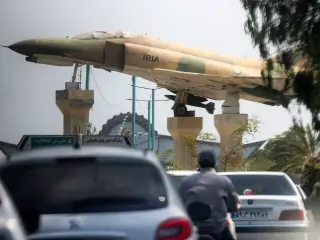 Qatar denies detaining Iranian bomber pilots amid Gulf tensions