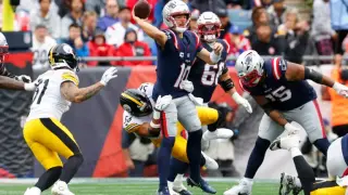 Gronk and Edelman flag Drake Maye's discomfort as Patriots' offense sputters early