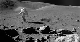 Moon Dust as Alien Clues? Scientists Propose a Lunar Debris Search
