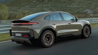 Porsche Cayenne Coupe Electric Arrives With Three Trims and Rapid Charging
