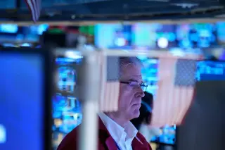 AI earnings beat lifts Wall Street despite bond market volatility