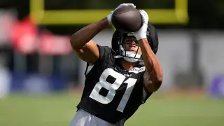Texans lose rookie star Jayden Higgins to torn ACL in preseason