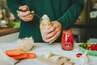 Food, not pills: fiber and fermented foods power a healthier gut
