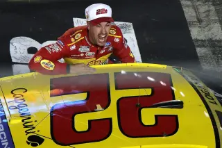 Logano escapes Bristol chaos to 40th Cup win amid boos
