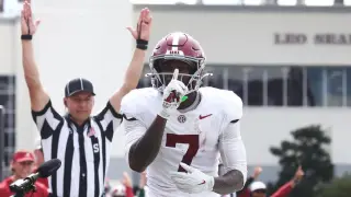 Alabama Overtakes Georgia in SEC Rankings Ahead of Rain-Soaked Showdown