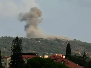 Israeli strikes kill 11 in southern Lebanon as clashes escalate