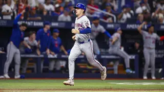 Mets First Baseman Jared Young Hospitalized After Collision, Undergoes Testing