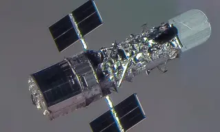 NASA seeks commercial bids to save Hubble from 2033 reentry
