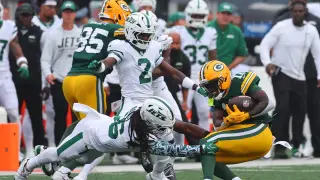 Packers WR Reed stays in NJ for back-injury evaluation