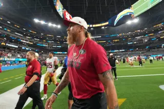49ers arrive in Australia with Bosa, Kittle on limited snap counts