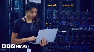 US Green Card Freeze Leaves Indian Tech Workers Stuck in Limbo