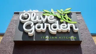 Darden Q1 misses estimates as Olive Garden growth stalls amid produce fears