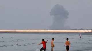 IRGC claims two tankers exploded in Hormuz after unsafe transit, citing US involvement