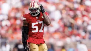 Greenlaw Ejected After Headbutting Helmetless Seahawks Linebacker