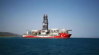 Oil Surges Toward $100 as U.S.-Iran Strikes Rekindle Middle East Tensions