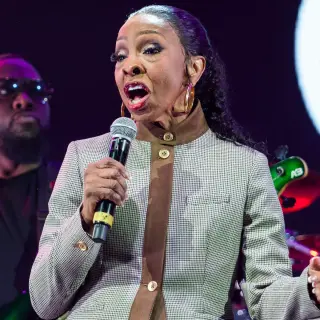 Gladys Knight Announces Step Back From Touring to Focus on Family