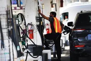 California gas pumps hit the diesel price cap of $9.999 per gallon