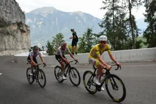 Evenepoel clinches Stage 15 as Vingegaard crashes out of the Tour de France