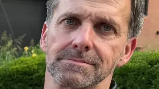Stewart County manhunt targets armed ex-special-forces veteran after shooting wife