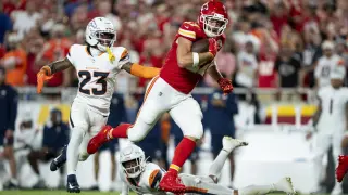 Reid: Kelce Still Bringing It as He Nears 37 After 59-Yard Play