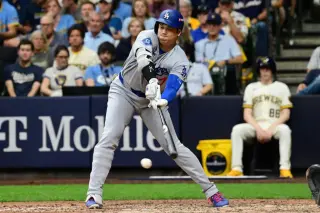 Dodgers Weigh Benching Ohtani in NLCS Game 3 Amid Offensive Collapse