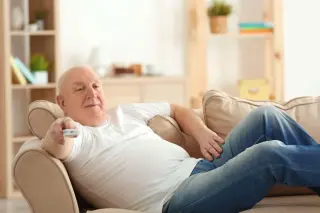 Midlife TV Time Linked to Brain Changes Associated with Alzheimer’s