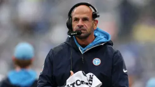 Titans Coach Saleh Praises Texans as Elite Despite 0-4 Start