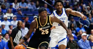 UK lands Missouri forward Mark Mitchell with a fifth-year eligibility boost