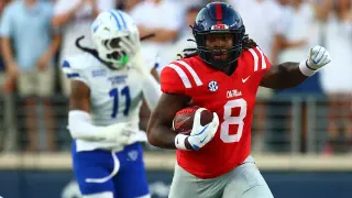 LSU delays adding ex-NFL players Wright, Harris as SEC rules clash looms