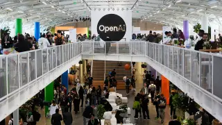 OpenAI Safety Exodus and Monitoring Fears Spark Calls for Federal Oversight