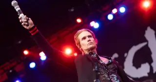 Buckcherry Tour Bus In Fatal I-26 Crash; Band OK, Tour Continues