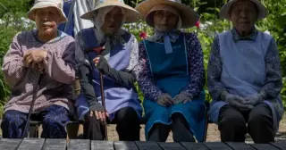 Japan's aging milestone: centenarian count tops 100,000