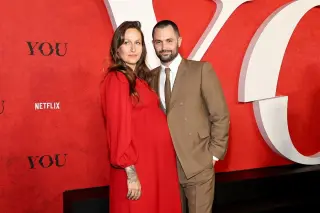 Domino Kirke Refutes Rumors of Pressuring Penn Badgley to End Sex Scenes