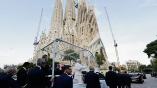 Pope Blesses Gaudí's Sagrada Família Tower, Century in the Making