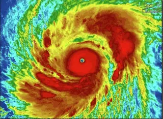 Pacific typhoon Sinlaku nears U.S. islands with ferocious winds
