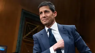 Warsh Likely Skips Fed's Dot Plot, Signaling Guidance Shake-Up