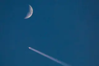Moonbound Debris: Falcon 9 Upper Stage Predicted to Hit Einstein Crater in 2026