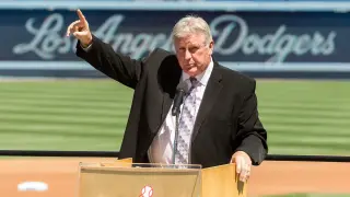 Tommy John, 288-win pitcher and elbow-surgery pioneer, dies at 83