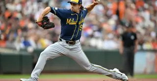 Sun-triple lifts Brewers to 1-0 win, tying franchise single-season victory mark