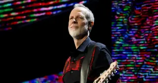 No Doubt’s Tom Dumont Reveals Early-Onset Parkinson’s, Keeps Playing On