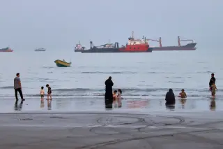 Skepticism Grows Over Trump-Linked Claim of Secret Hormuz Oil Corridor