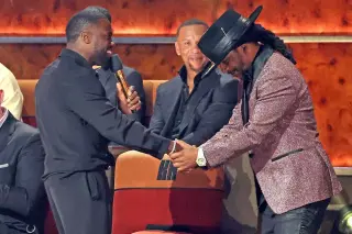 Hart Extends Olive Branch as Katt Williams Ends Years-Long Beef at Netflix Roast