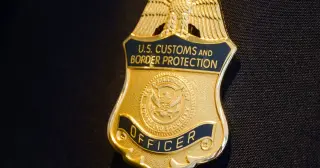 Cinnamon rolls trigger immigration detainment, not theft, bakery says