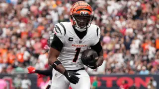 Falons Avoid 0-3 Start as Penix Jr. and Robinson Shine Against Packers