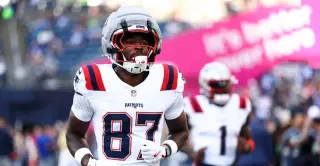 Patriots place star WR Romeo Doubs on IR after shoulder injury; sign Ryan Miller to practice squad