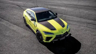 Lamborghini Unveils Hybrid Urus SE Performante, Claims Fastest Super SUV Status