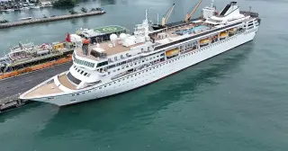 Villa Vie Odyssey Halts Voyage in Cambodia as Fuel Costs Force Bankruptcy