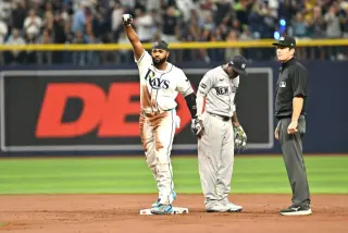 Rays and White Sox Take 2-0 ALDS Leads; Yamamoto Set for NLDS Game 3