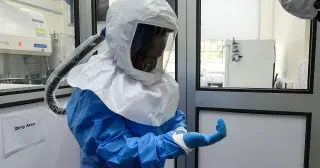 Uganda closes border with Congo to curb Ebola spread