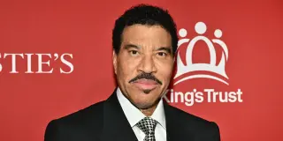 Lionel Richie in ICU in St. Louis after Muny concert, undergoes cardiac testing